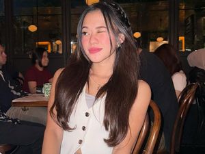 Pose Keren Ummi Quary Saat di Restoran hingga Makan Tiramisu