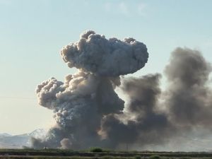 Video: Gudang Petasan di California Meledak, Warga Diminta Mengungsi Video: Gudang Petasan di California Meledak, Warga Diminta Mengungsi