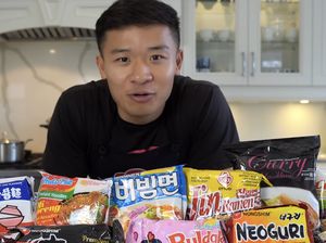 YouTuber Rating 10 Mie Instan Terenak di Dunia, Nilai Indomie Berapa? YouTuber Rating 10 Mie Instan Terenak di Dunia, Nilai Indomie Berapa?