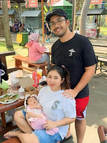 5 Potret OOTD Kayya Anak Kiky Saputri