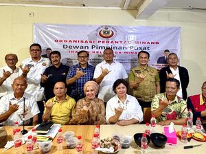 Bertemu Tokoh Pendiri, Andre Rosiade Siap Besarkan IKM hingga ke Luar Negeri Bertemu Tokoh Pendiri, Andre Rosiade Siap Besarkan IKM hingga ke Luar Negeri