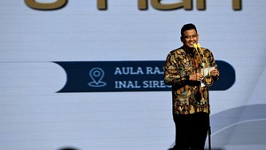 Gubsu Bobby Minta Kepala Daerah di Sumut Kaji Sekolah 5 Hari untuk SD-SMP