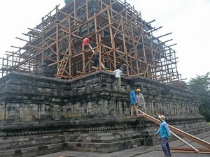 Bocor, Candi Mendut Magelang Mulai Dipugar Bocor, Candi Mendut Magelang Mulai Dipugar