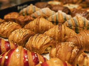 7 Bakery yang Punya Croissant Buttery di Jakarta dan Sekitarnya 7 Bakery yang Punya Croissant Buttery di Jakarta dan Sekitarnya