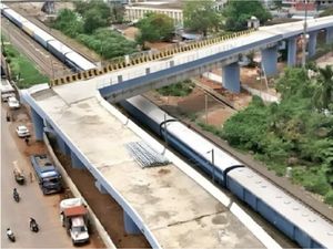 Bikin Flyover Tikungan 90 Derajat, 8 Insinyur India Diberhentikan Bikin Flyover Tikungan 90 Derajat, 8 Insinyur India Diberhentikan