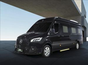 Video: Sejarah Mercedes-Benz Sprinter yang Merevolusi Dunia Otomotif Video: Sejarah Mercedes-Benz Sprinter yang Merevolusi Dunia Otomotif
