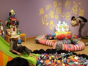 Video: Terpana dengan Karya Anak-anak di Pameran Kids Biennale 2025 Video: Terpana dengan Karya Anak-anak di Pameran Kids Biennale 2025