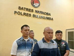 13 Pelaku Narkoba di Bulukumba Ditangkap, Polisi Sita 2,2 Gram Sabu 13 Pelaku Narkoba di Bulukumba Ditangkap, Polisi Sita 2,2 Gram Sabu