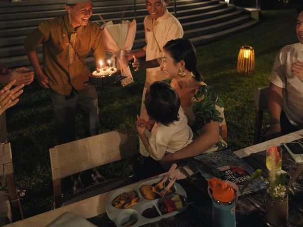 Rayakan Ultah ke-31, Nikita Willy Makan Malam Bareng Keluarga di Labuan Bajo