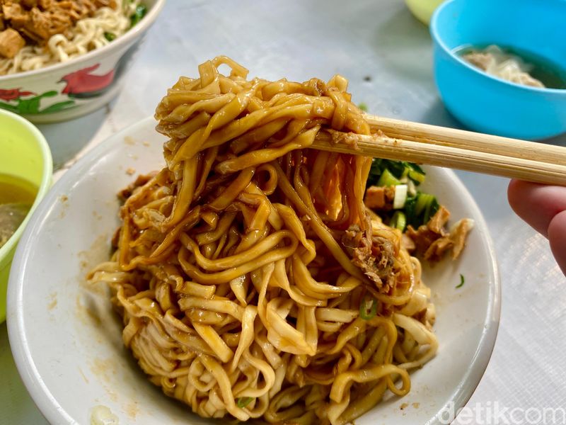 Nikmatnya Mie Ayam Pak Loso di Menteng, Harga Hanya Rp 15 Ribu