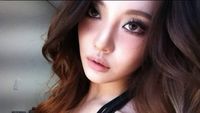 7 Foto Ningning aespa Bikin Mabok Visual, Mandi Lumpur di Lokasi Syuting