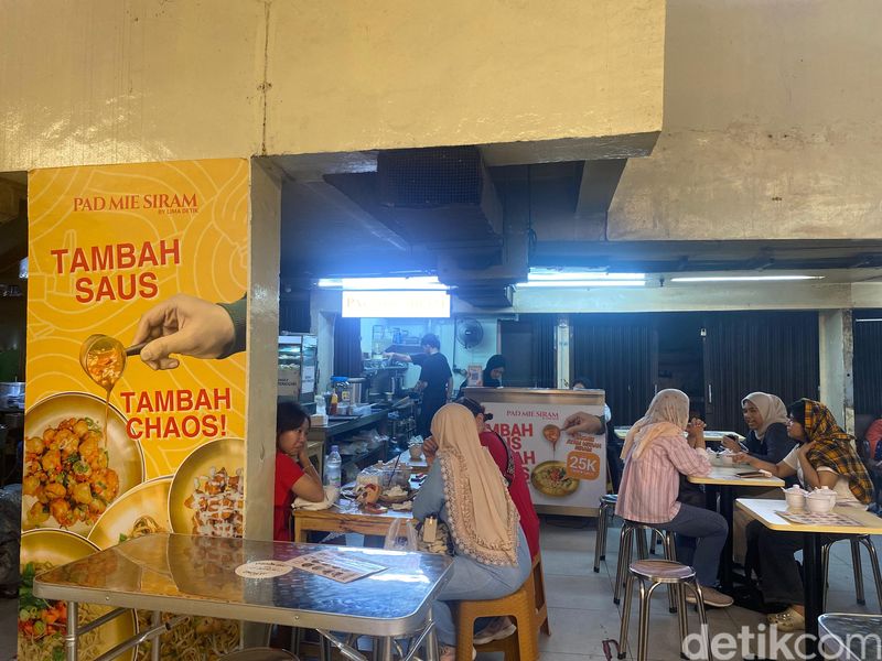 Pad Mie Siram, pad Thai di Blok M Square