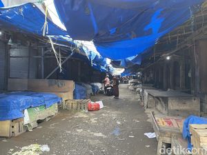 Tak Lagi Riuh, Roda Ekonomi Pasar Tradisional di Pangandaran Meredup Tak Lagi Riuh, Roda Ekonomi Pasar Tradisional di Pangandaran Meredup