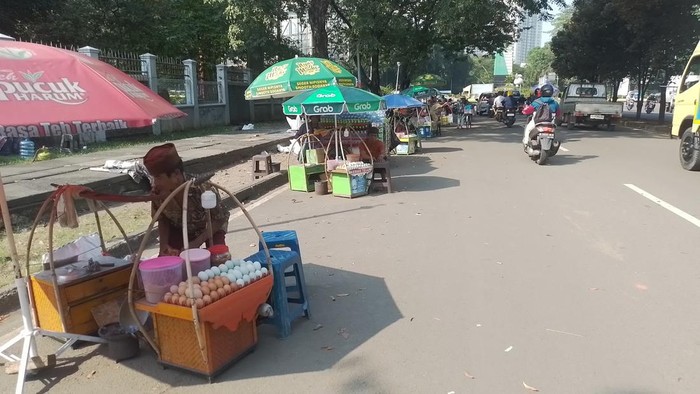 Pedagang Kerak Telor di PRJ 2025 Pedagang Kerak Telor di PRJ 2025