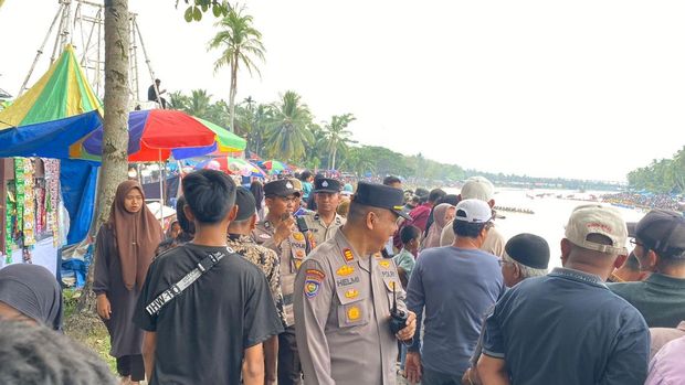 Pelaksanaan Pacu Jalur Rayon III di Tepian Rajo, Pangean, Jumat (4/7/2025) berjalan aman dan kondusif.