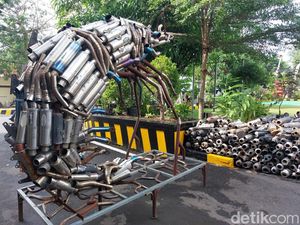 Polisi Sita 2.449 Knalpot Brong, Paling Banyak dari Cirebon Timur Polisi Sita 2.449 Knalpot Brong, Paling Banyak dari Cirebon Timur