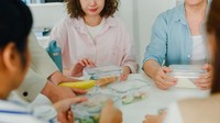 Ternyata Ini Alasan Selalu Ngantuk dan Lemas setelah Makan Siang