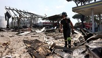 Sisa-sisa Ledakan Dahsyat di Pom Bensin Roma, 27 Orang Terluka