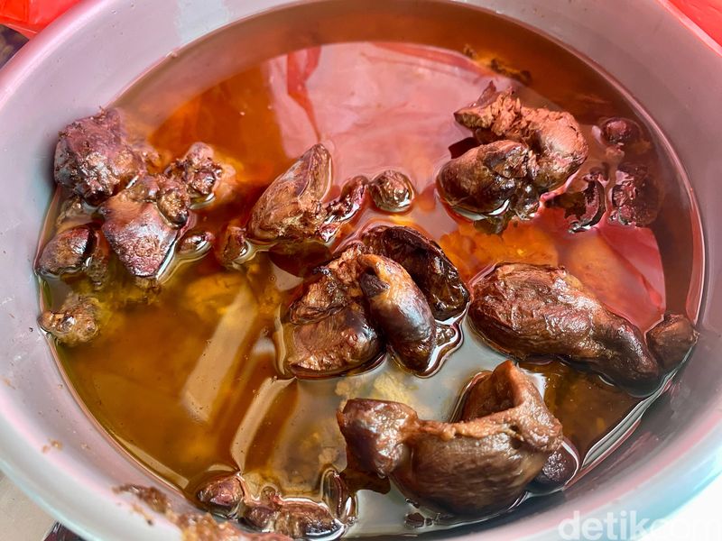 Spesial! Racikan Mie Ayam Sejak 1986 Diberi Topping Ati Ampela