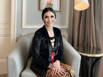 Gaya Tina Astari, Istri Menteri UMKM yang Kontroversial Perkara Tur ke Eropa