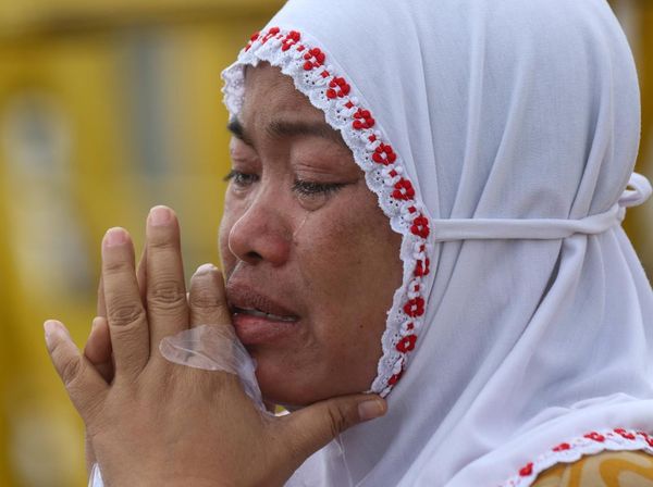 Haru, Tabur Bunga untuk Korban KMP Tunu Pratama Jaya di Selat Bali