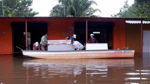 Hujan Lebat Picu Banjir, Puerto Carreno Kolombia Lumpuh