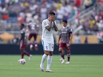 Tangis Cancelo & Neves Pecah saat Hening Cipta untuk Jota