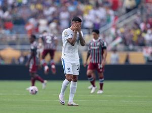 Tangis Cancelo & Neves Pecah saat Hening Cipta untuk Jota Tangis Cancelo & Neves Pecah saat Hening Cipta untuk Jota