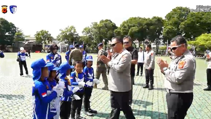 Kakorlantas dan Pocil Kakorlantas dan Pocil