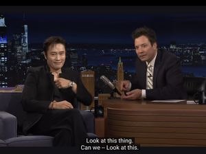 Lee Byung Hun Bikin Salfok Pakai Jam Tangan Rp 16,1 M, Berhias Panda Gemas Lee Byung Hun Bikin Salfok Pakai Jam Tangan Rp 16,1 M, Berhias Panda Gemas
