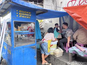 Berkah Libur Sekolah, PKL Malioboro Jogja Tutup Cepat gegara Kelarisan Berkah Libur Sekolah, PKL Malioboro Jogja Tutup Cepat gegara Kelarisan
