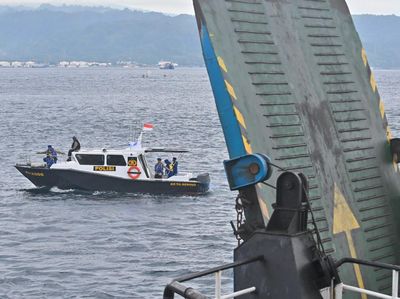 Perluas Area Pencarian, Tim SAR Buru Korban KMP Tunu Pratama Jaya