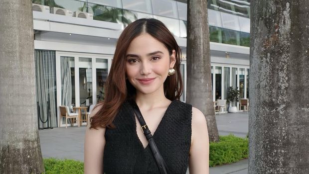 Pesona Syifa Hadju di media sosial miliknya.