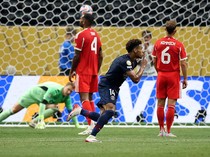 Video Kemenangan PSG Diwarnai 2 Kartu Merah-Patah Kaki Musiala