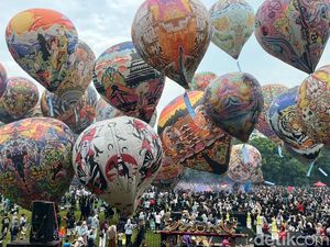 Warna-warni Balon Udara Hiasi Langit Kalianget Wonosobo Pagi Ini Warna-warni Balon Udara Hiasi Langit Kalianget Wonosobo Pagi Ini