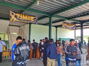 Respons Manajemen Persib soal Keluhan Penukaran Tiket Respons Manajemen Persib soal Keluhan Penukaran Tiket