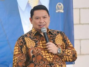Anggota DPR Ilham Permana Desak Pembentukan RUU Kawasan Industri Anggota DPR Ilham Permana Desak Pembentukan RUU Kawasan Industri