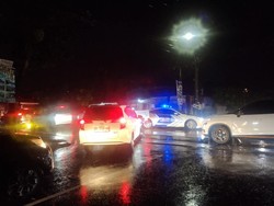 Banjir di Jembatan Yeh Nu Tabanan, Jalur Denpasar-Gilimanuk Lumpuh