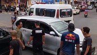Ambulans Bawa Jenazah Terlibat Kecelakaan Beruntun di Parepare, 4 Mobil Rusak