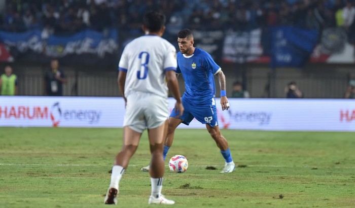 Laga Persib vs Port FC.