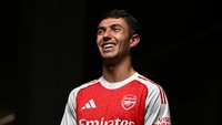 Arsenal resmikan pembelian Martin Zubimendi seharga 70 juta Euro atau setara Rp 1,3 triliun. Zubimendi jadi tenaga baru di lini tengah (Arsenal FC via Getty Images/Stuart MacFarlane)