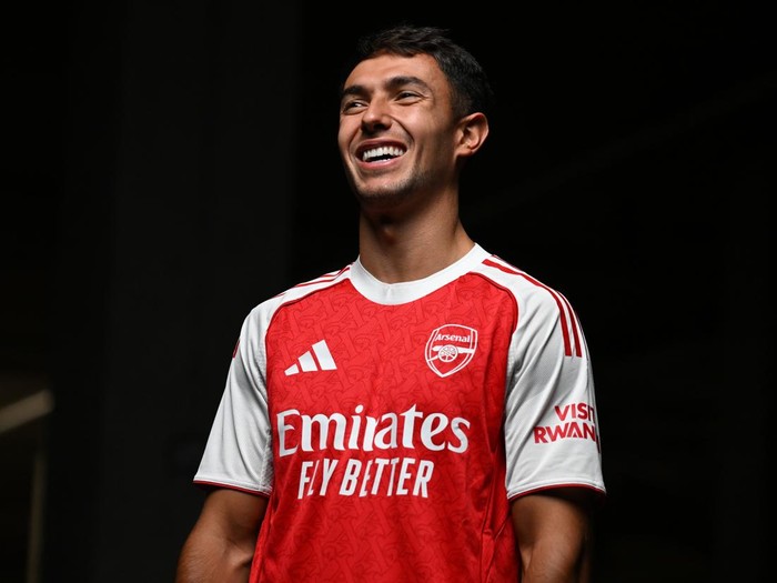 LONDON, ENGLAND - JULY 02: Arsenal unveil new signing Martin Zubimendi at Emirates Stadium on July 02, 2025 in London, England.  (Photo by Stuart MacFarlane/Arsenal FC via Getty Images)