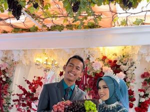 Viral Petani Anggur di Garut Sulap Kebunnya Jadi Lokasi Pernikahan Estetis Viral Petani Anggur di Garut Sulap Kebunnya Jadi Lokasi Pernikahan Estetis