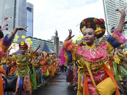 Video Senangnya Warga Saksikan Jakarta Dalam Warna: Kalau Bisa Rutin