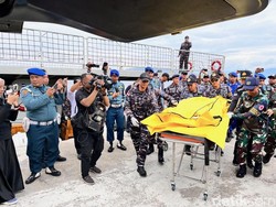 Satu Jenazah Diduga Penumpang KMP Tunu Pratama Jaya Dievakuasi