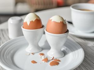 Etiket Makan Telur Rebus di Restoran agar Terlihat Elegan Etiket Makan Telur Rebus di Restoran agar Terlihat Elegan