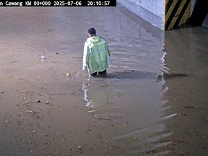 Ada Genangan di Terowongan Tol Wiyoto Wiyono, Lalin Dialihkan ke Tol Dalkot