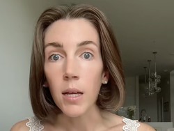 Influencer Dikecam Terapkan Princess Treatment, Tak Mau Buka Pintu Sendiri