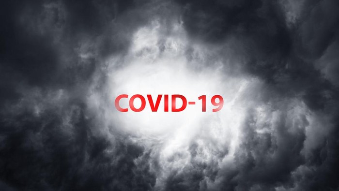 COVID-19 varian gres stratus Warning about the scary COVID-19 virus. World pandemic with coronavirus COVID19. Wuhan city is a threat to humanity. Bacteria on a background of thunderclouds