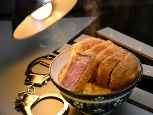 Di Resto Ini Pengunjung Bakal Diinterogasi Seperti di Kantor Polisi! Di Resto Ini Pengunjung Bakal Diinterogasi Seperti di Kantor Polisi!